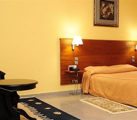 Eden Airport Hotell El Kerma Eksteriør bilde
