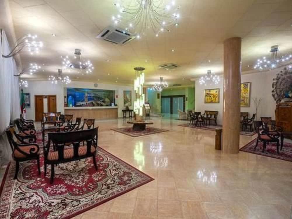 Eden Airport Hotell El Kerma Eksteriør bilde